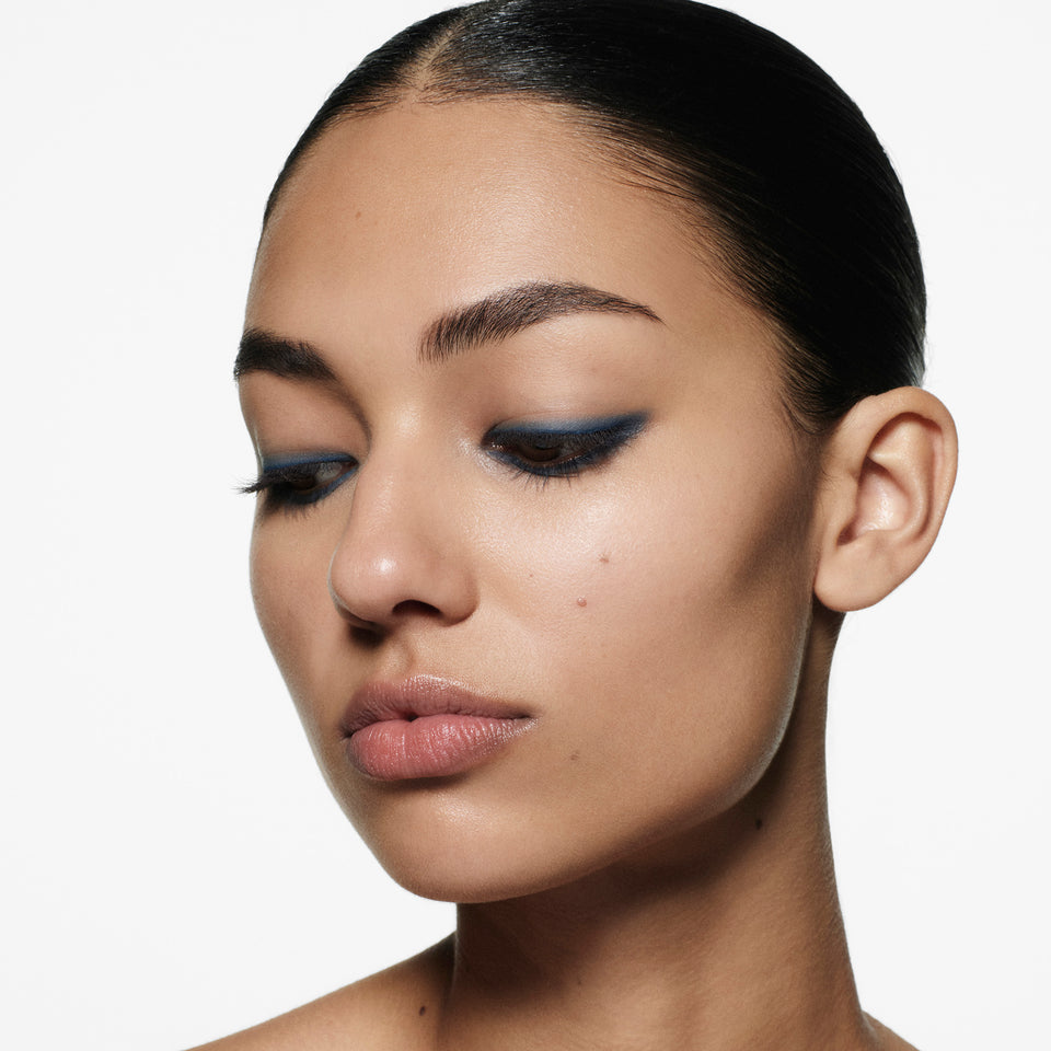 Victoria Beckham Satin Kajal Liner